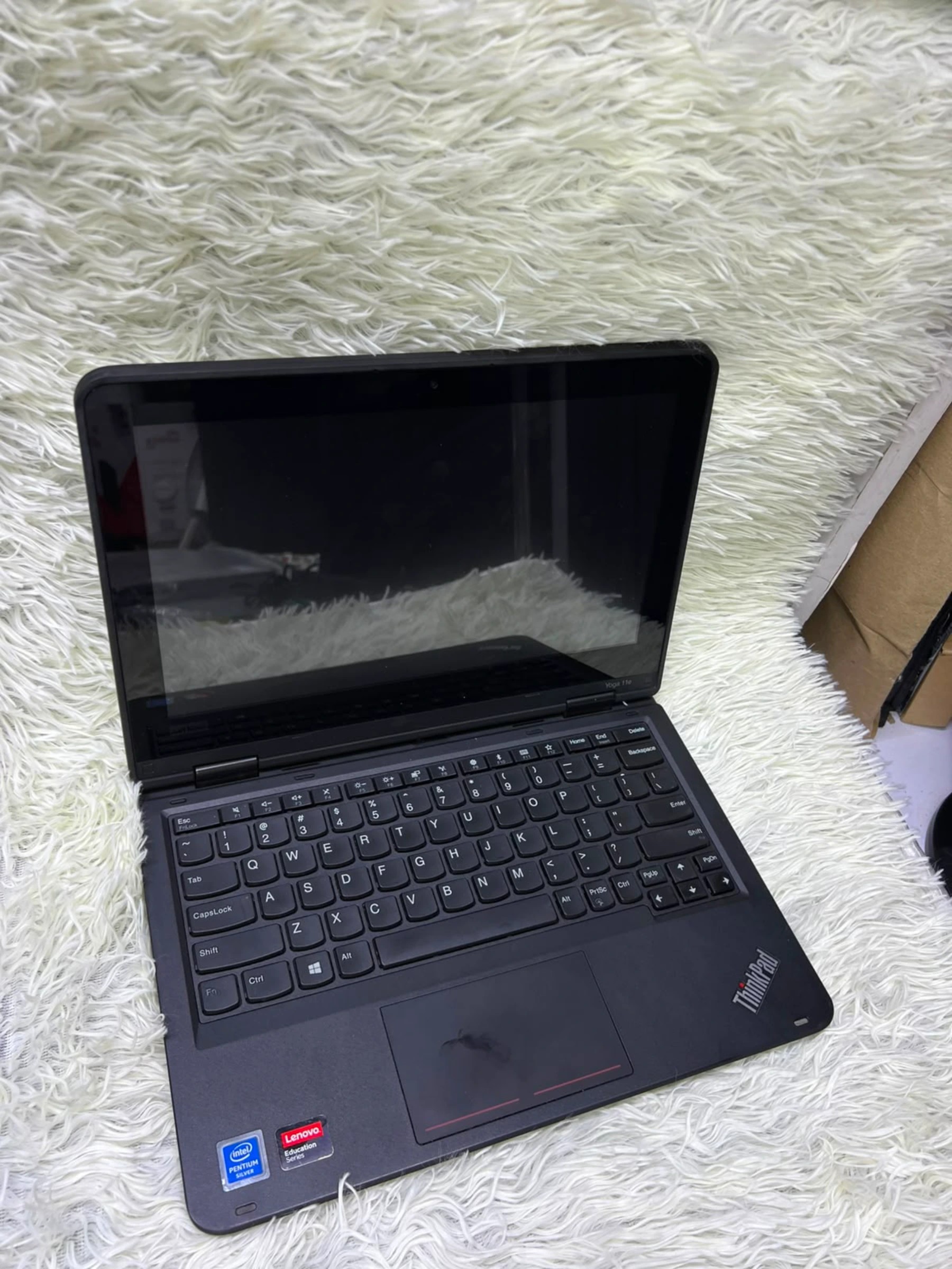 Lenovo yoga 11e